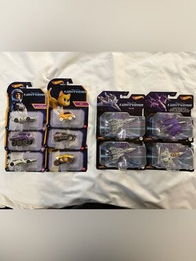 Hot Wheels Disney Pixar Lightyear Vehicle Set - Yellow, Purple, Silver